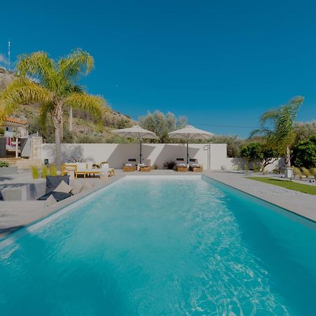 Nafplio Blue Topaz Poolside Villa المظهر الخارجي الصورة