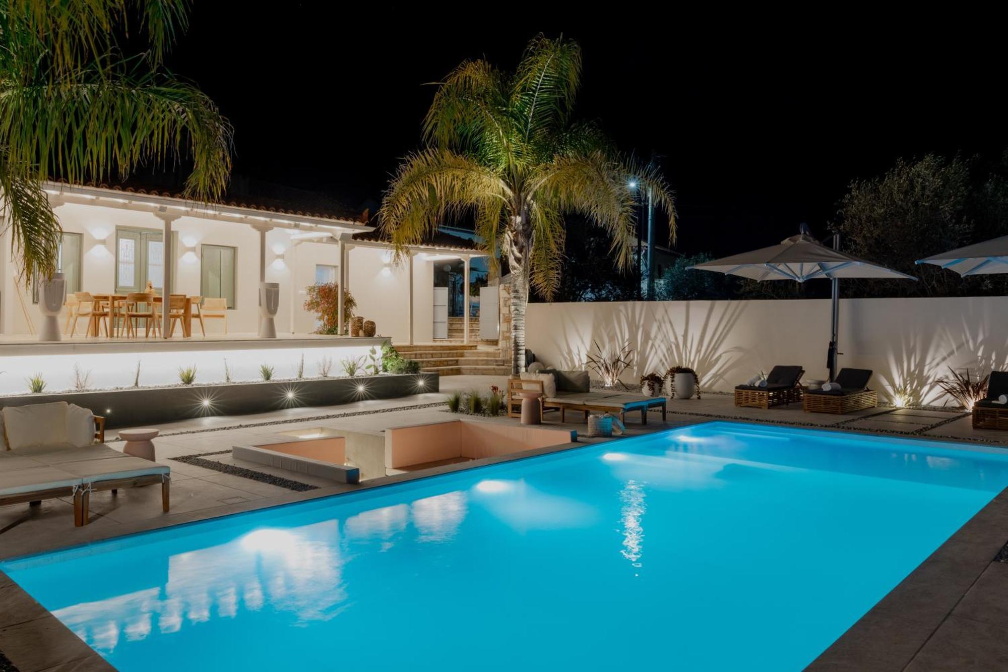 Nafplio Blue Topaz Poolside Villa المظهر الخارجي الصورة